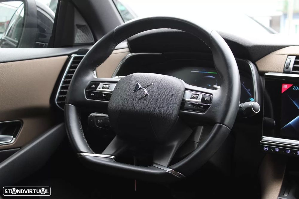 DS DS7 Crossback E-Tense Performance Line EAT8 - 13