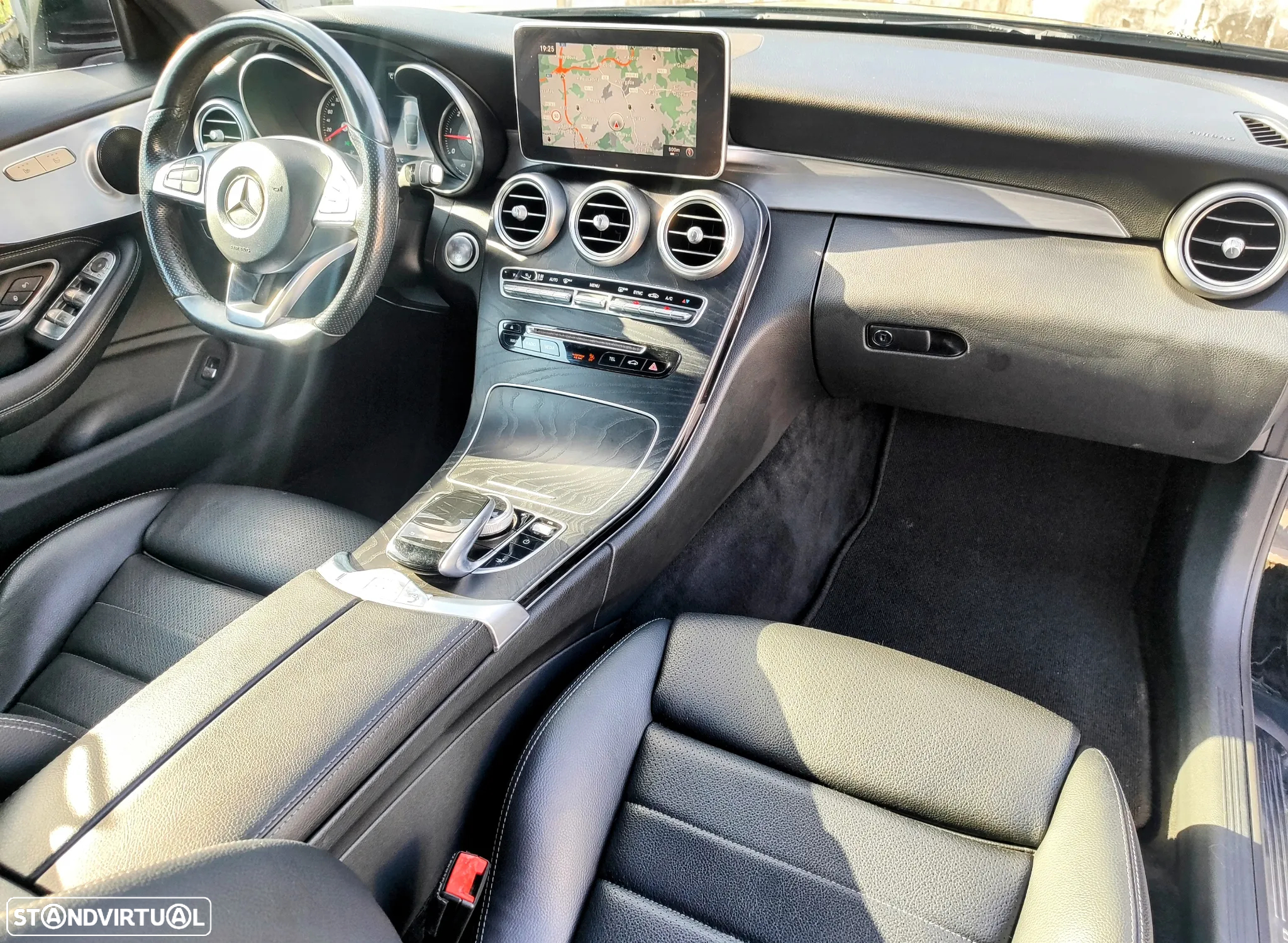 Mercedes-Benz C 220 d Coupe 4Matic 9G-TRONIC - 12
