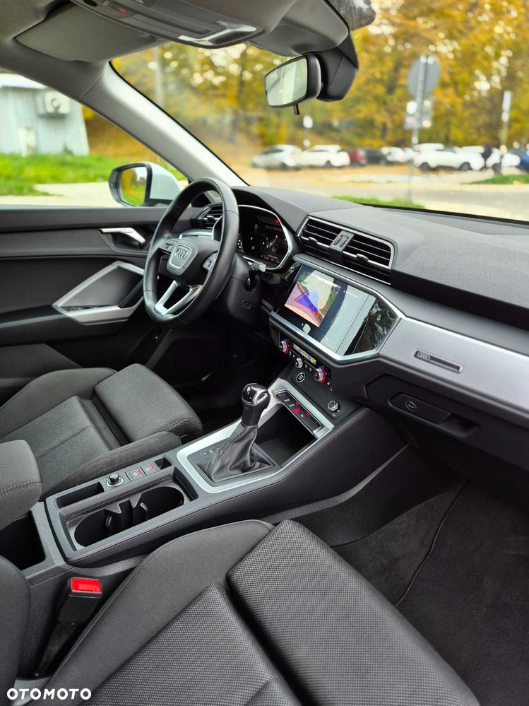 Audi Q3 Sportback - 12