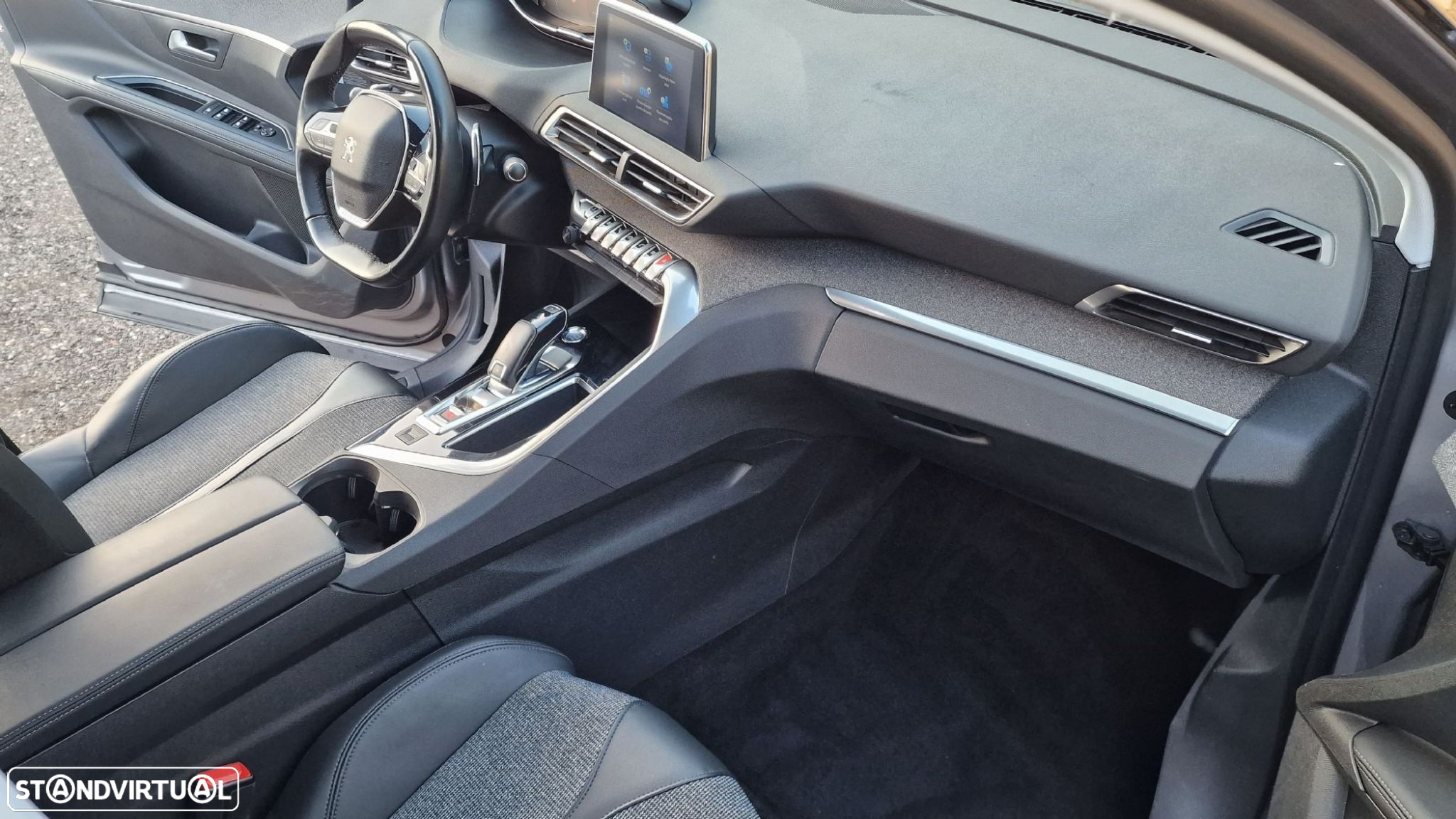 Peugeot 5008 1.5 BlueHDi Allure EAT8 - 21