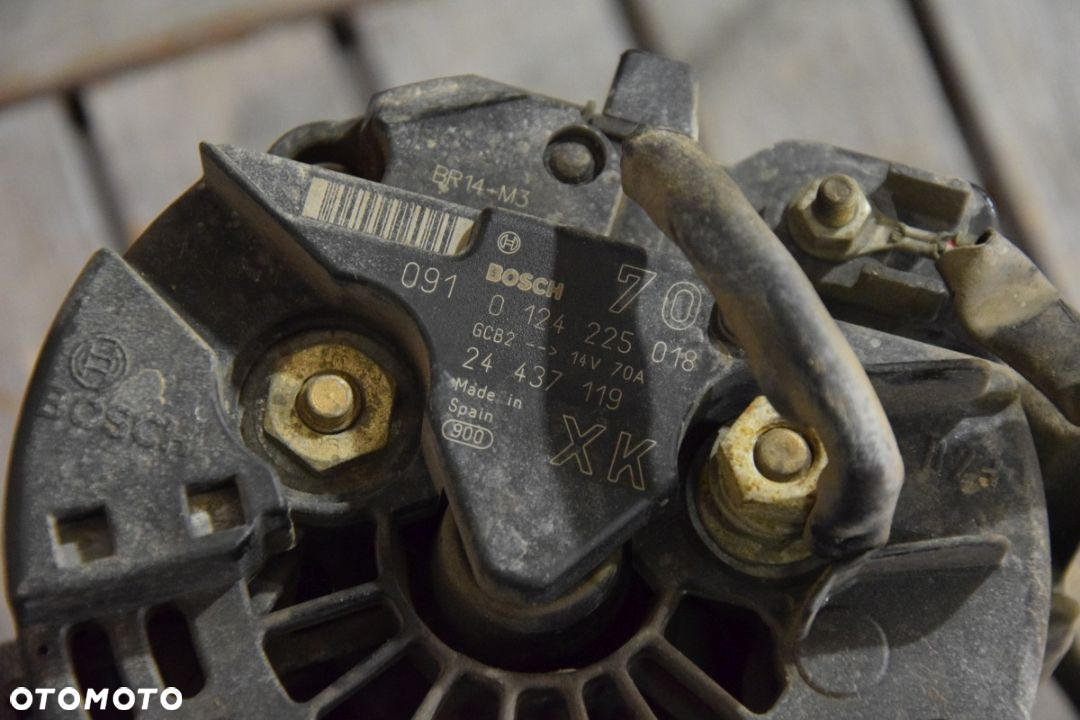 Opel Alternator 0124225018 / 24437119 m.in. Agila 1.2 Corsa Meriva Astra - 2