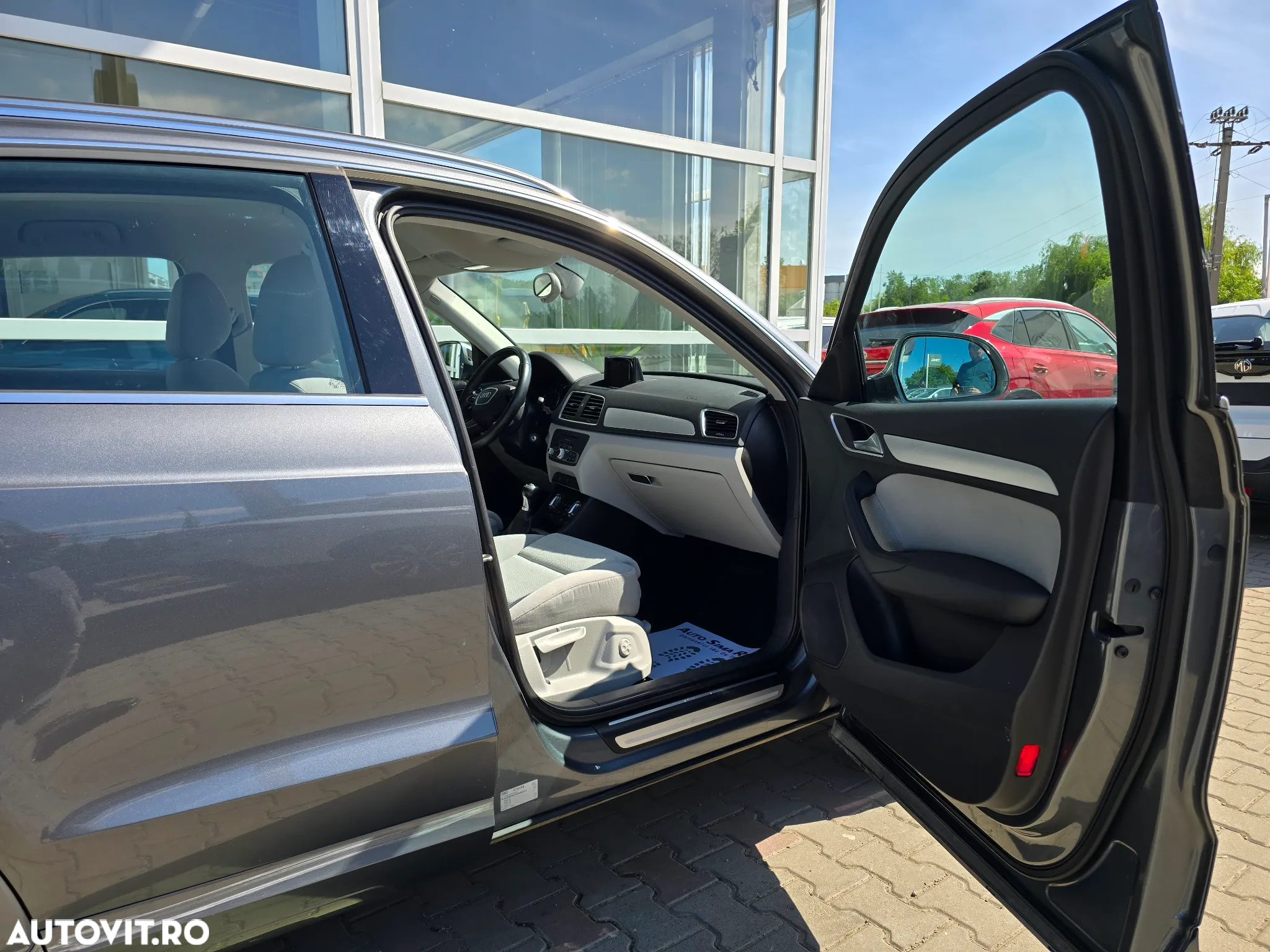 Audi Q3 2.0 TDI - 9