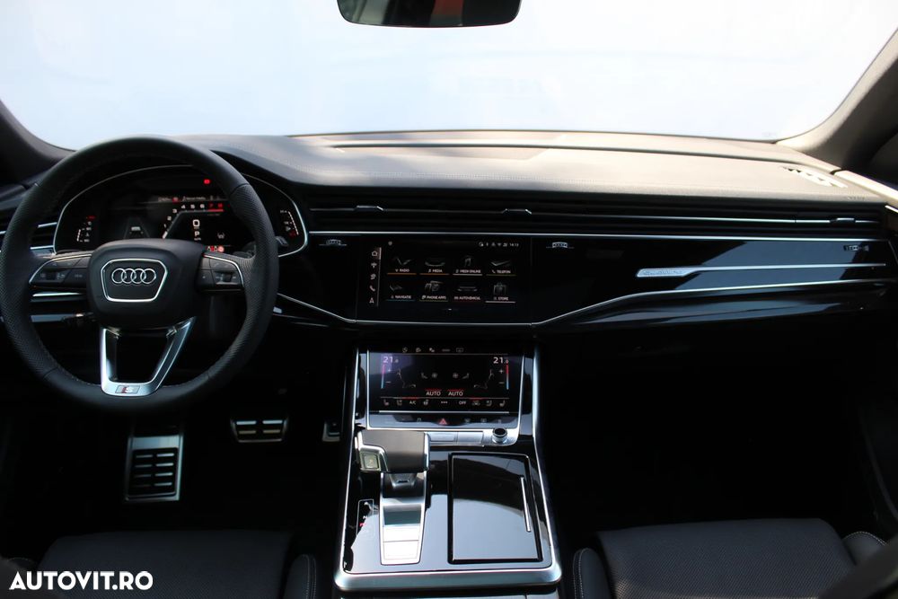 Audi Q8 55 TFSI quattro Tiptronic MHEV - 11