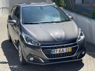 Peugeot 208 1.5 BlueHDi Signature