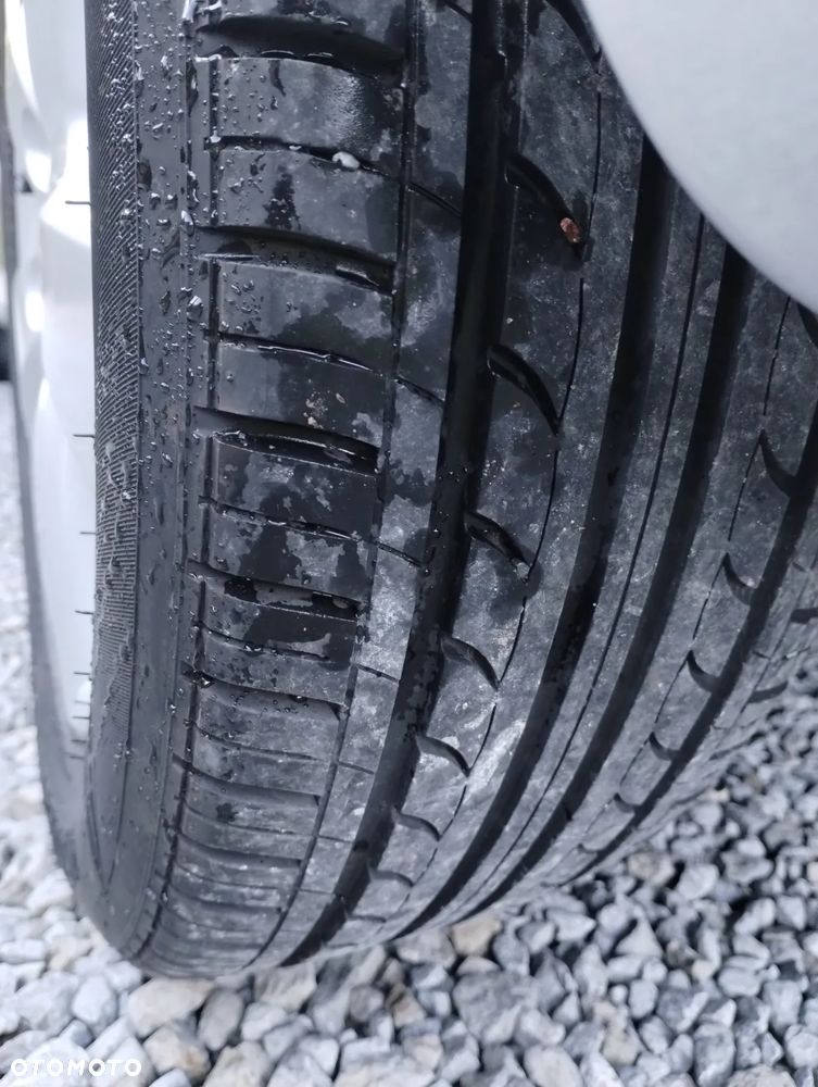 Volkswagen Golf 1.6 TDI DPF Comfortline - 38