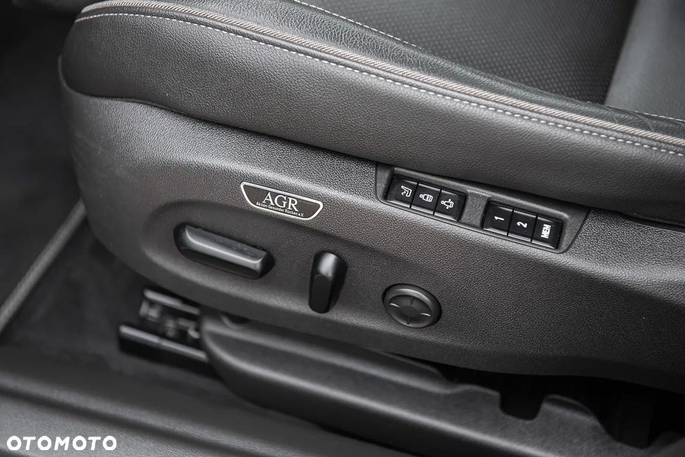 Opel Insignia - 18