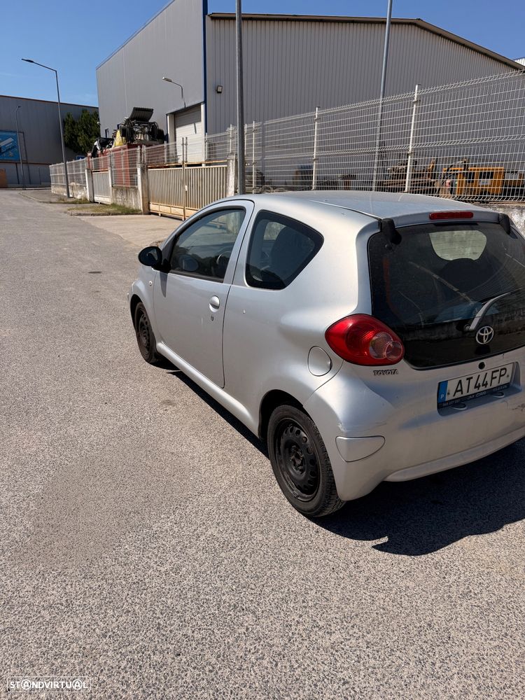 Toyota Aygo 1.0 - 5