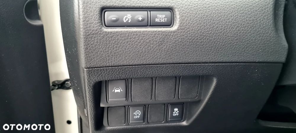 Nissan Qashqai 1.6 DIG-T TEKNA+ - 33