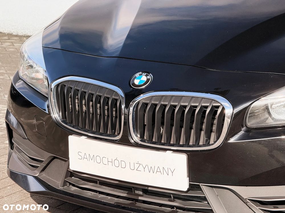 BMW Seria 2 218i - 5