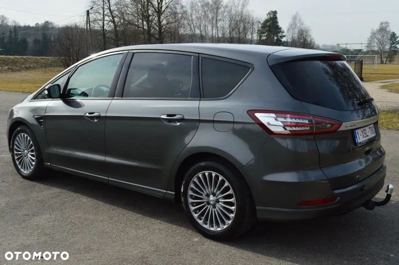 Ford S-Max - 8