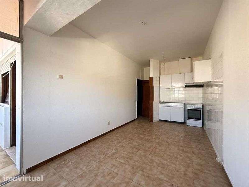 Vende de apartamento T2 em Porto-Campanhã - Grande imagem: 2/7