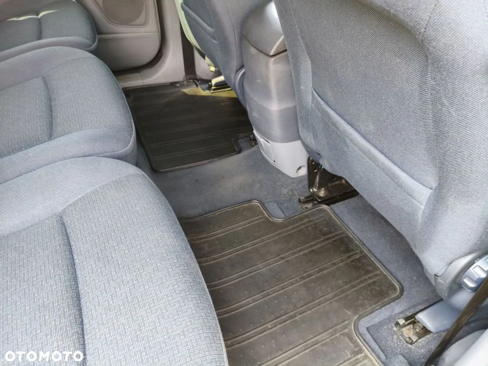 Ford S-Max 2.0 TDCi Ambiente - 28