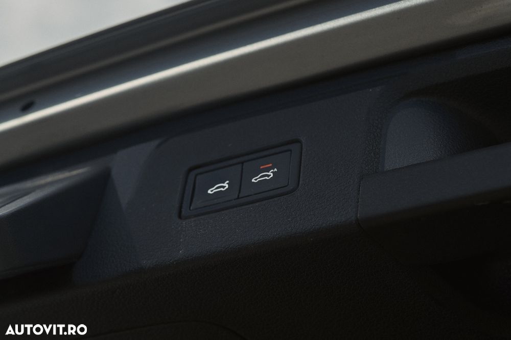 Volkswagen Passat 2.0 TDI SCR DSG Highline - 28