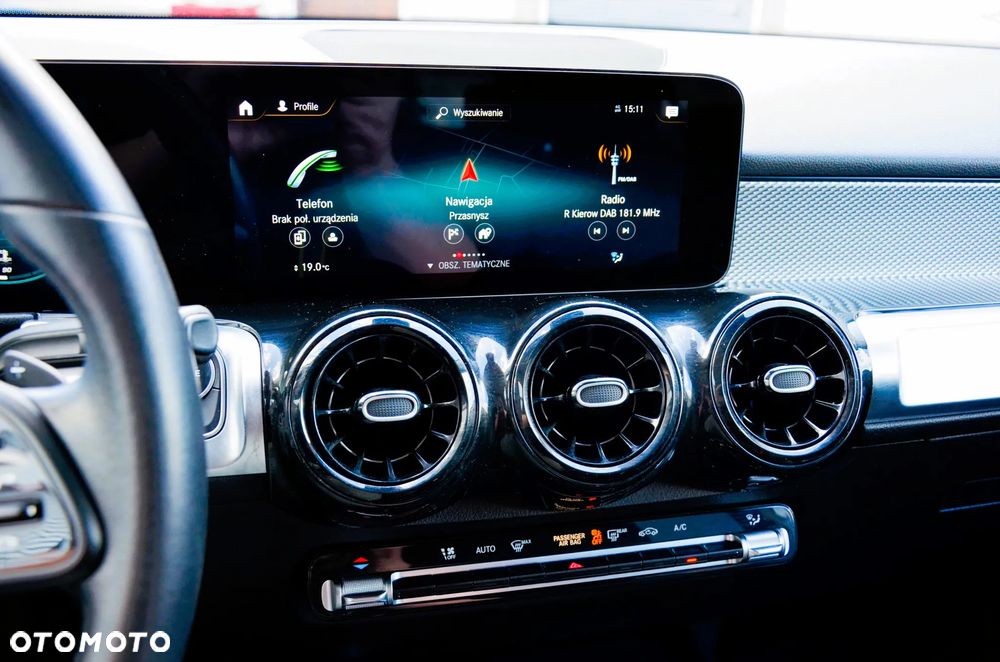 Mercedes-Benz GLB 200 d 8G-DCT - 25