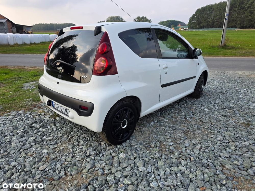 Peugeot 107 - 8