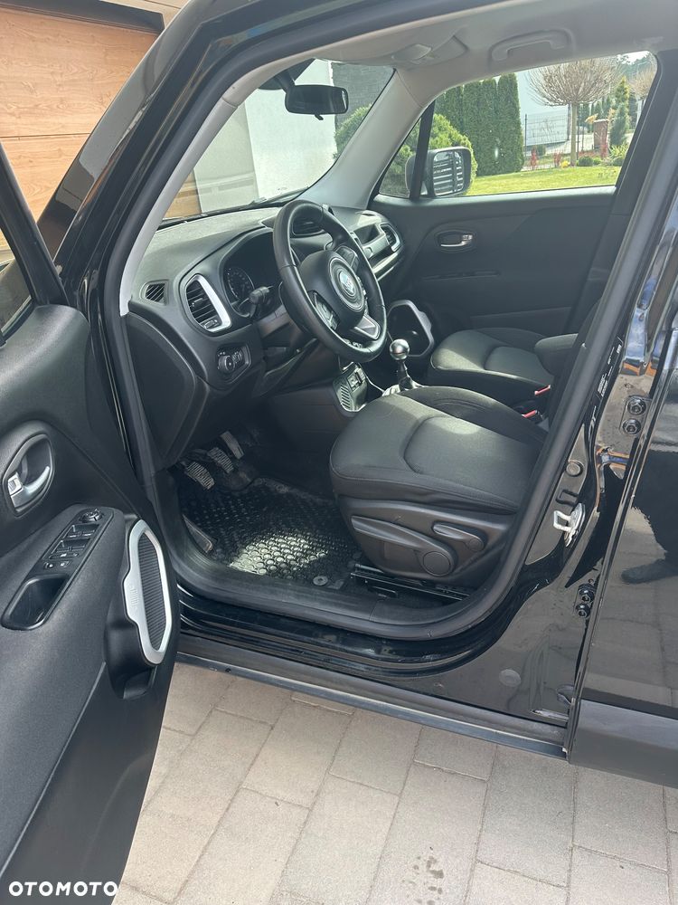 Jeep Renegade 1.6 E-TorQ Sport FWD - 8