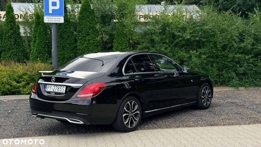Mercedes-Benz Klasa C 180 7G-TRONIC - 9
