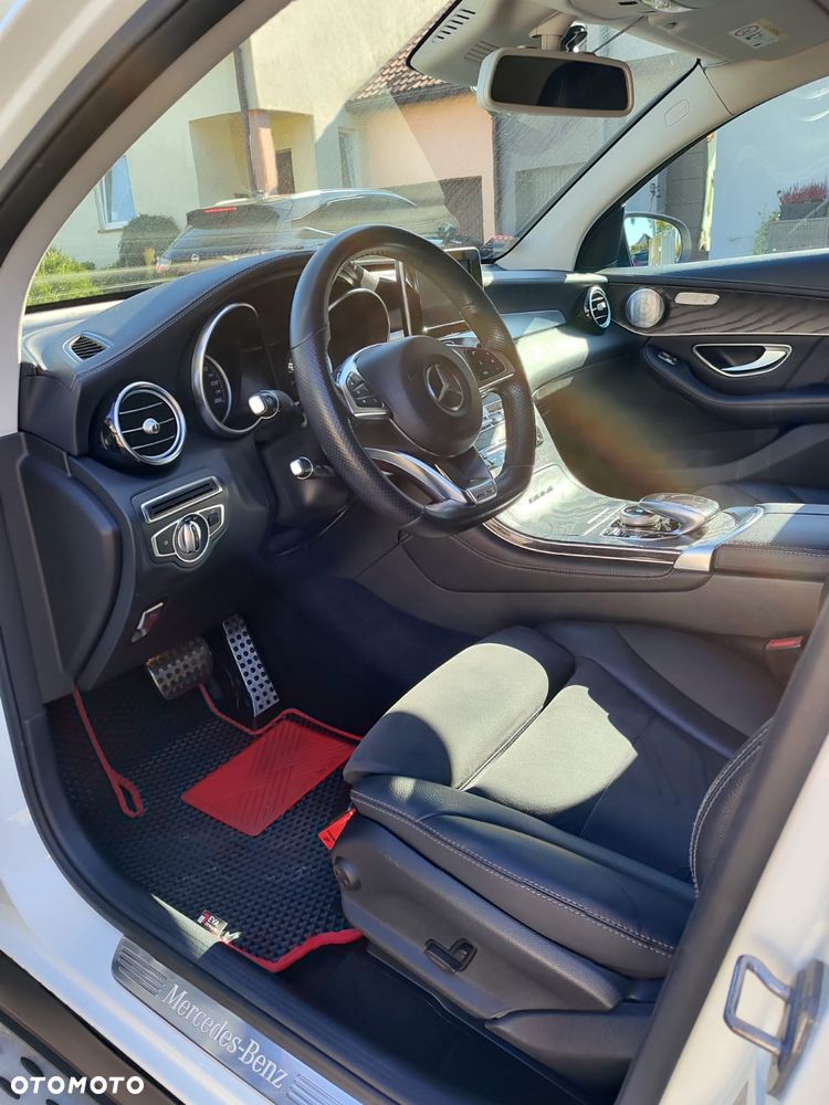 Mercedes-Benz GLC 250 4-Matic - 9