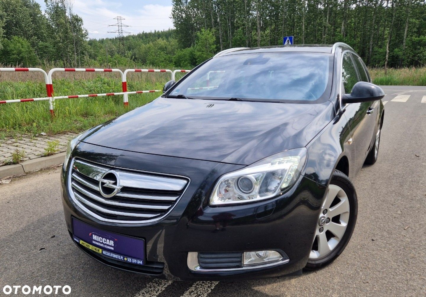 Opel Insignia - 1