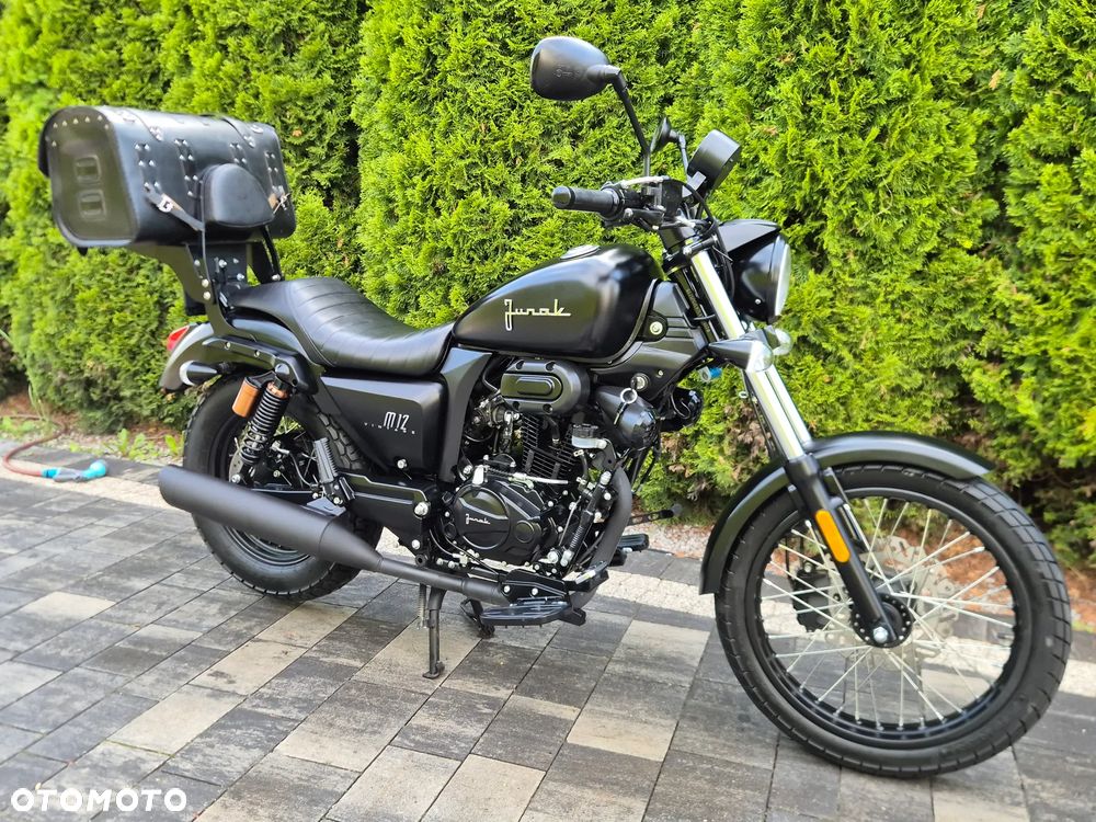 Junak M12 - 1