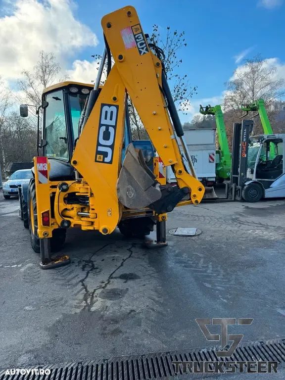 JCB 3CX - 9