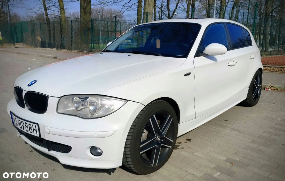 BMW Seria 1 120i - 4