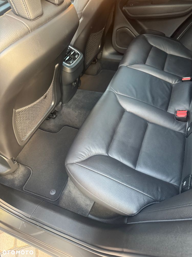 Volvo XC 60 B4 D Inscription - 14