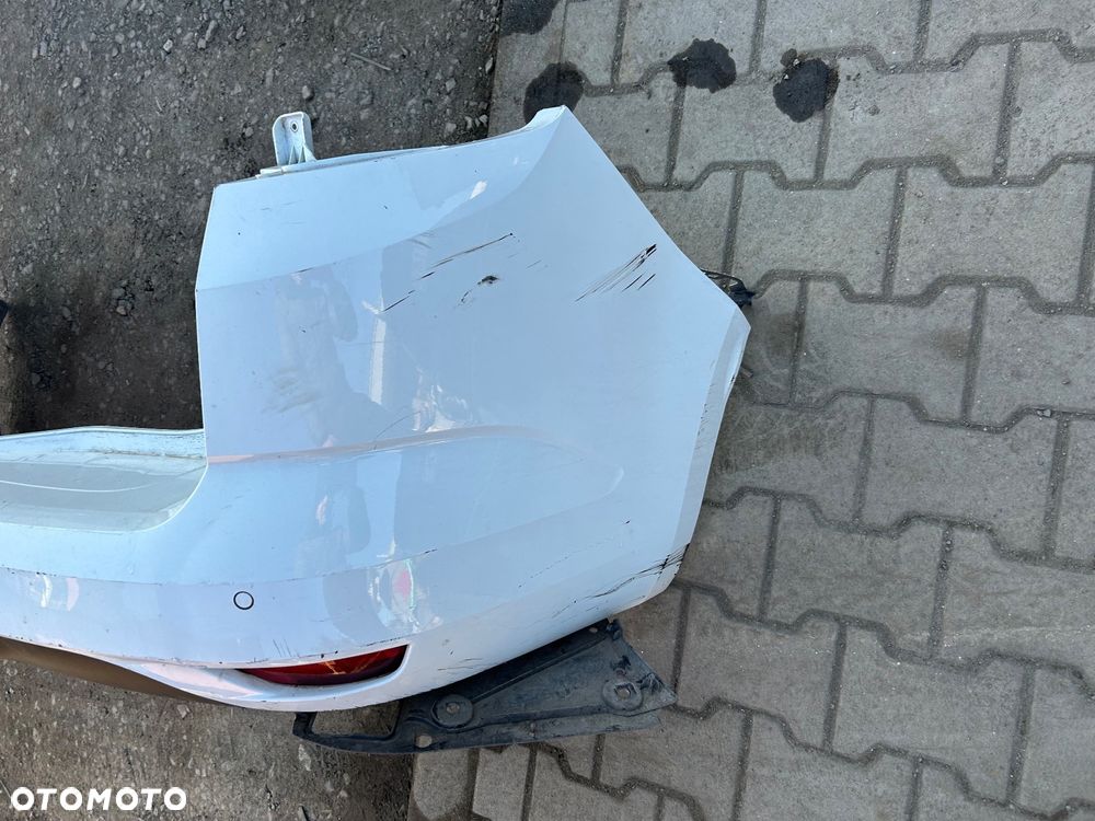 Renault Megane IV zderzak tył tylny kombi 4x pdc - 4