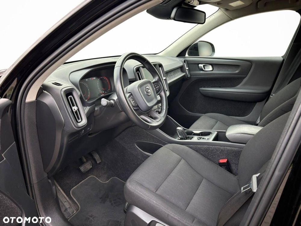 Volvo XC 40 T3 Momentum - 5