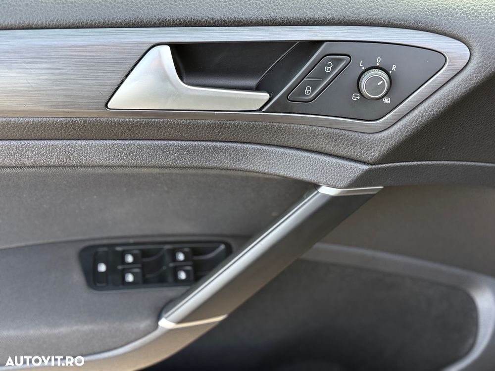 Volkswagen Golf Variant 2.0 TDI 116CP DSG Life - 17