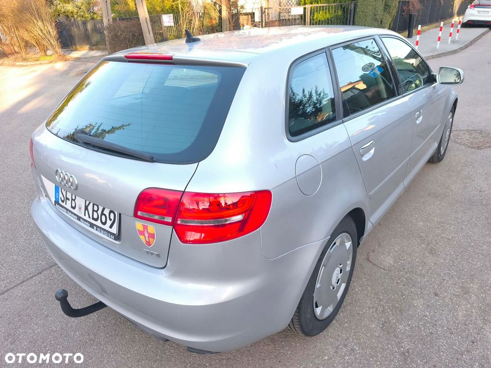 Audi A3 Sportback 1.6 TDI DPF Ambition - 4