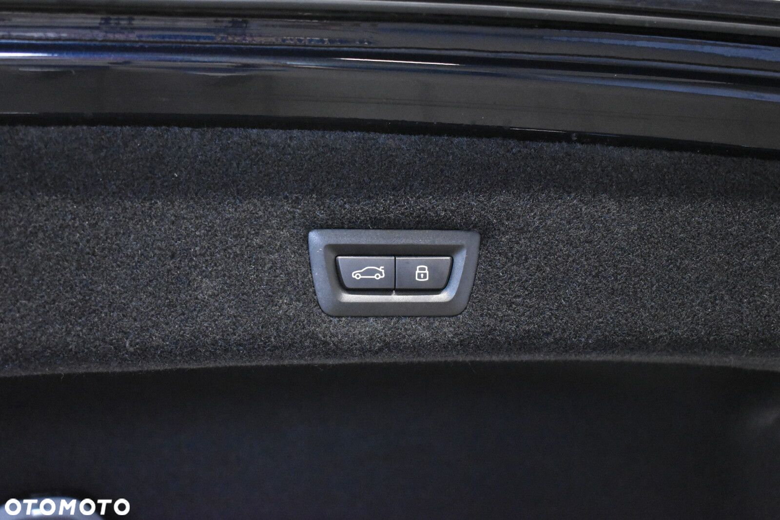 BMW Seria 7 - 32