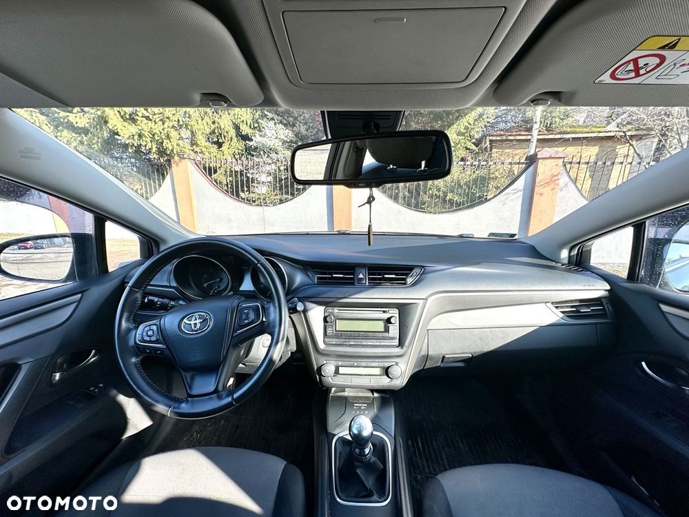 Toyota Avensis 1.6 D-4D Active - 7