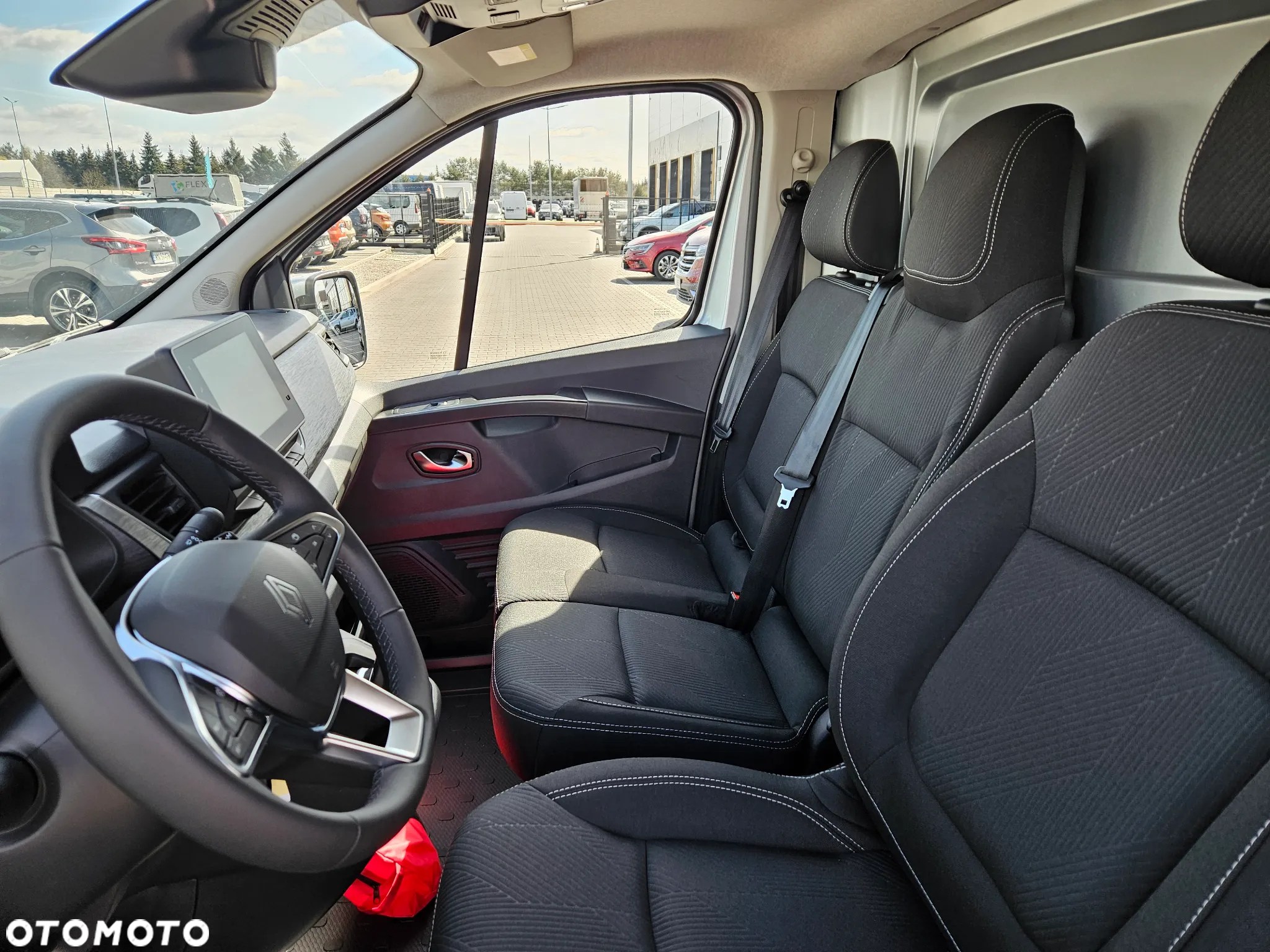 Renault Trafic Furgon L2H1 2.0dCi 170 AT9 automat! - 14