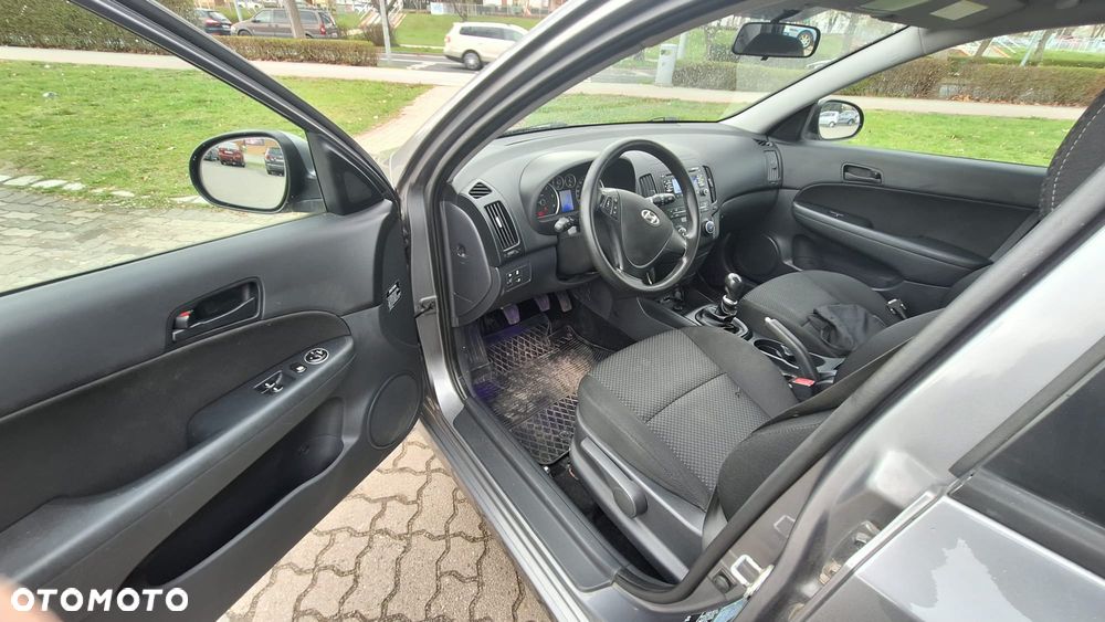 Hyundai i30 1.6 CRDi Blue Classic - 17