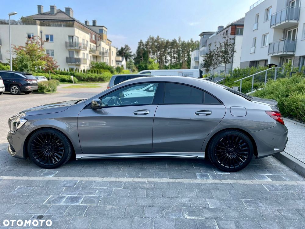Mercedes-Benz CLA 200 7G-DCT AMG Line - 4