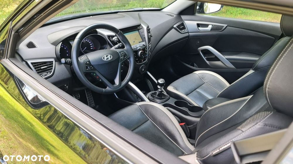 Hyundai Veloster 1.6 Turbo Premium - 11
