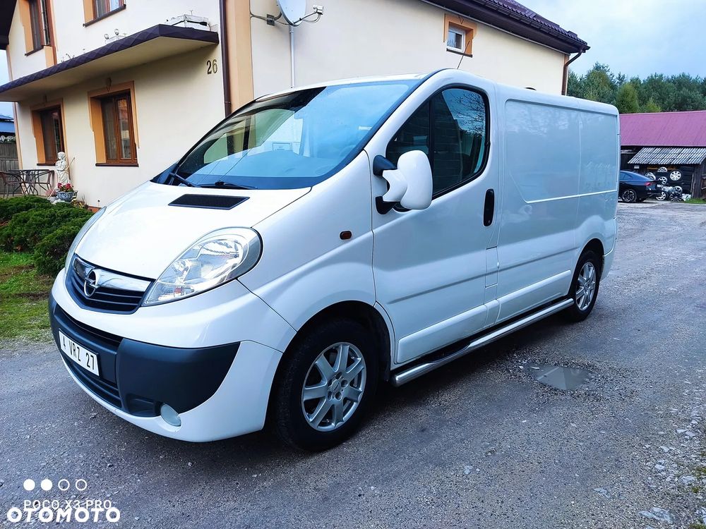 Opel Vivaro - 1