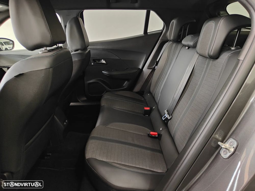Peugeot 2008 1.2 PureTech Allure - 35