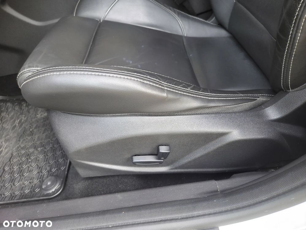 Ford Focus 2.0 EcoBoost ST - 17