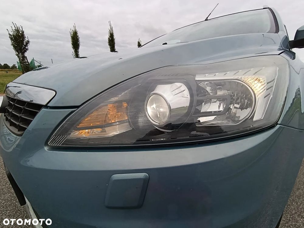 Ford Focus Turnier 1.8 Titanium - 10