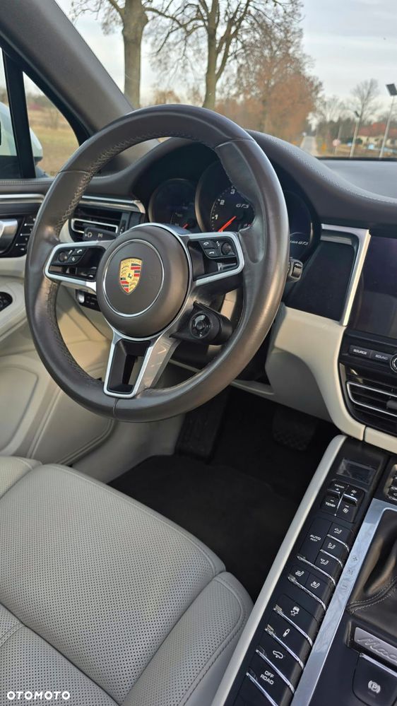 Porsche Macan GTS - 18