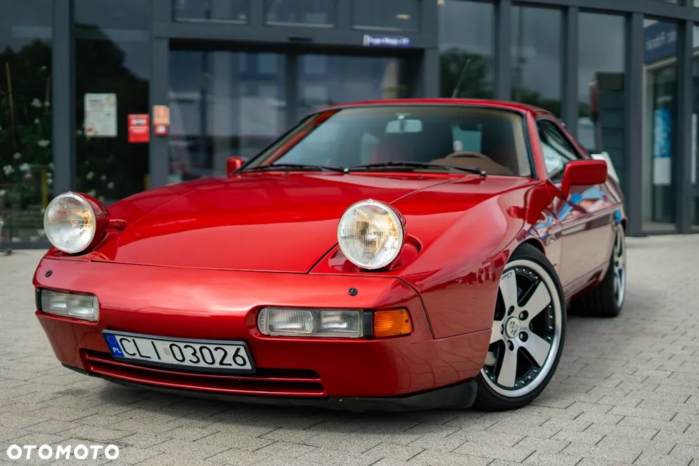 Porsche 928 S4 - 13