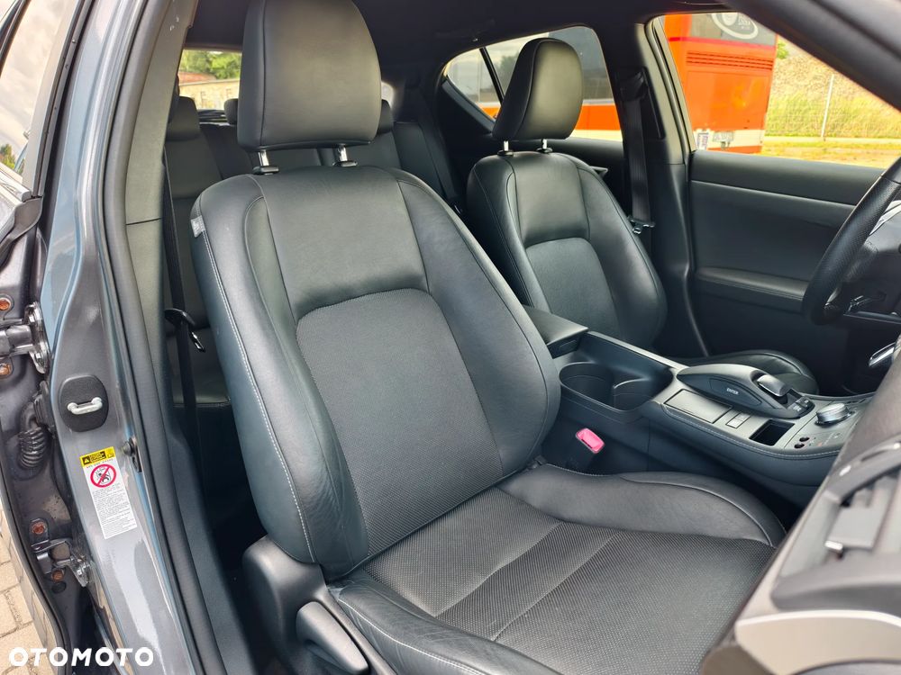 Lexus CT F SPORT - 16