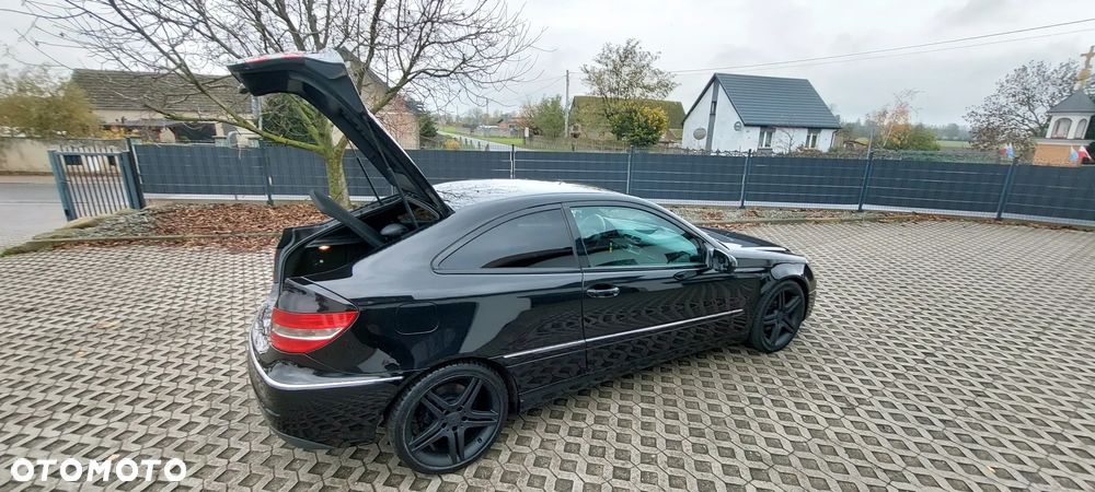 Mercedes-Benz CLC - 33