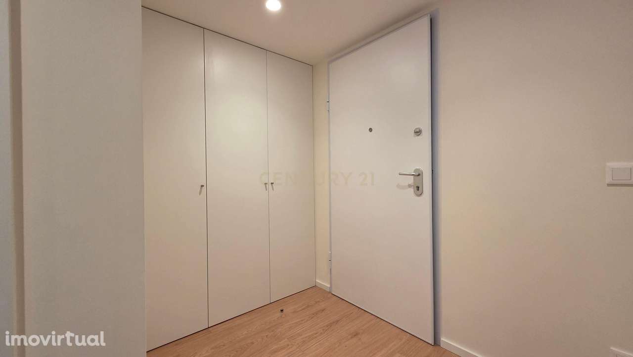 Apartamento T1 novo para arrendamento em Oliveira do Douro com estacio - Grande imagem: 3/21