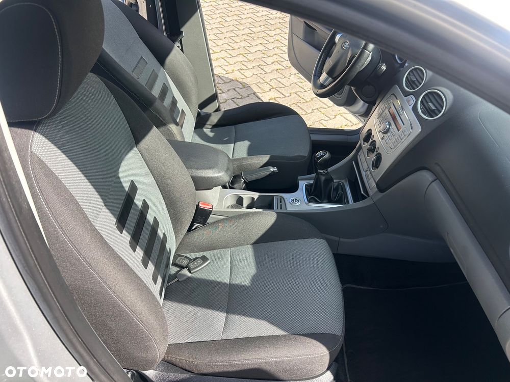 Ford Focus 1.6 Ti-VCT Silver Magic - 21