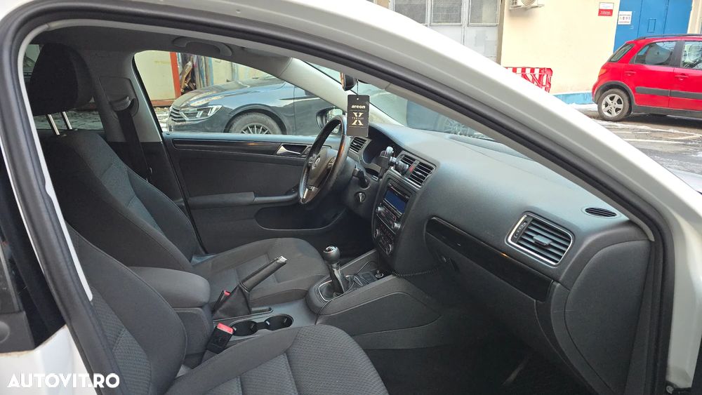 Volkswagen Jetta 1.2 TSI Comfortline - 22