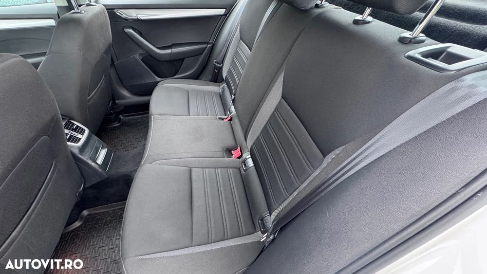 Skoda Octavia 1.6 TDI Ambition - 5