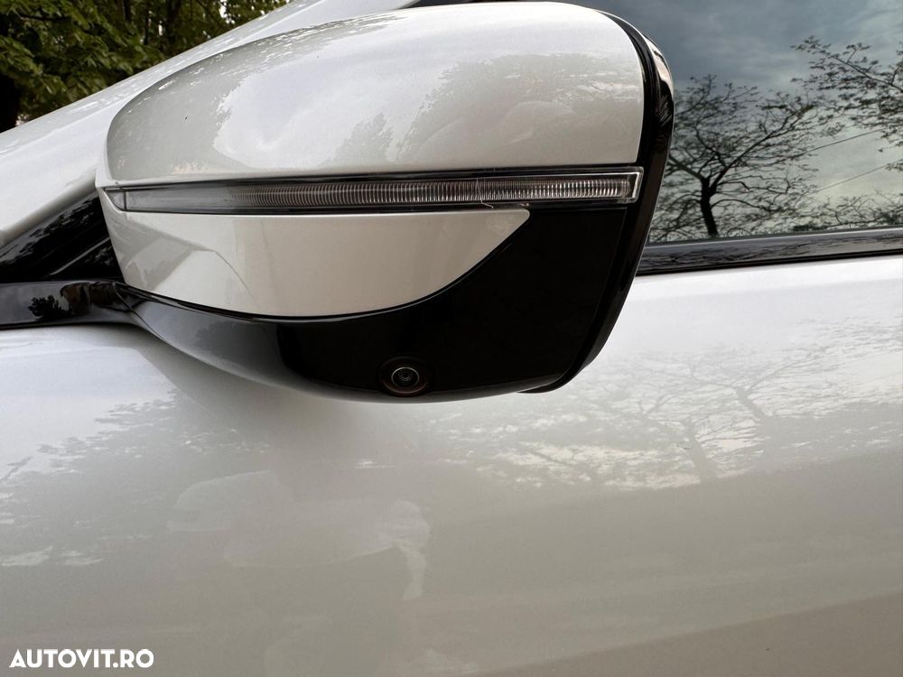 BMW Seria 8 - 10